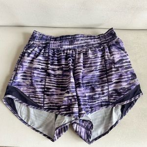 Lululemon Hotty Hot Short 4" Inseam Purple Stripe Size 6tall